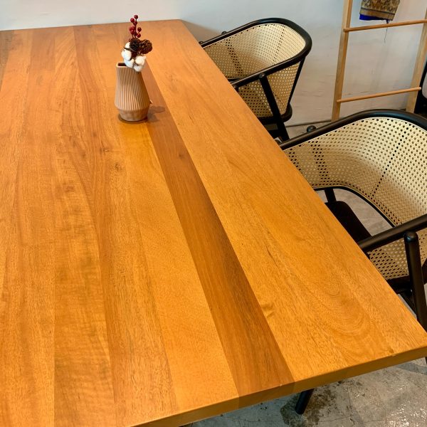 Bella Dining Table - Image 2