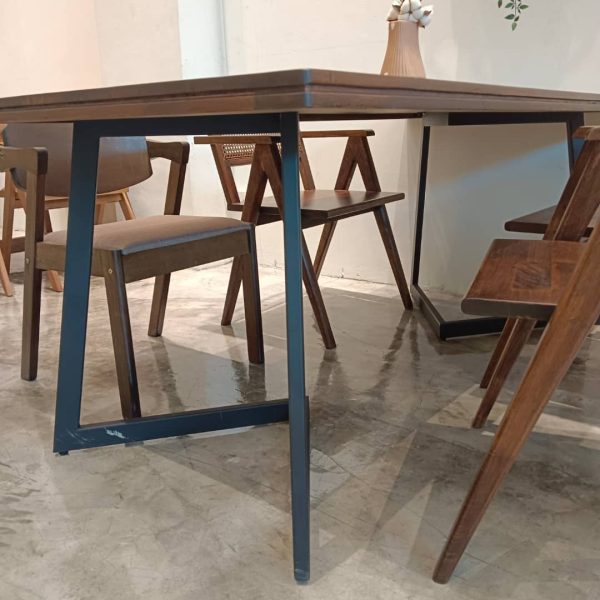 Wella Dining Table - Image 2